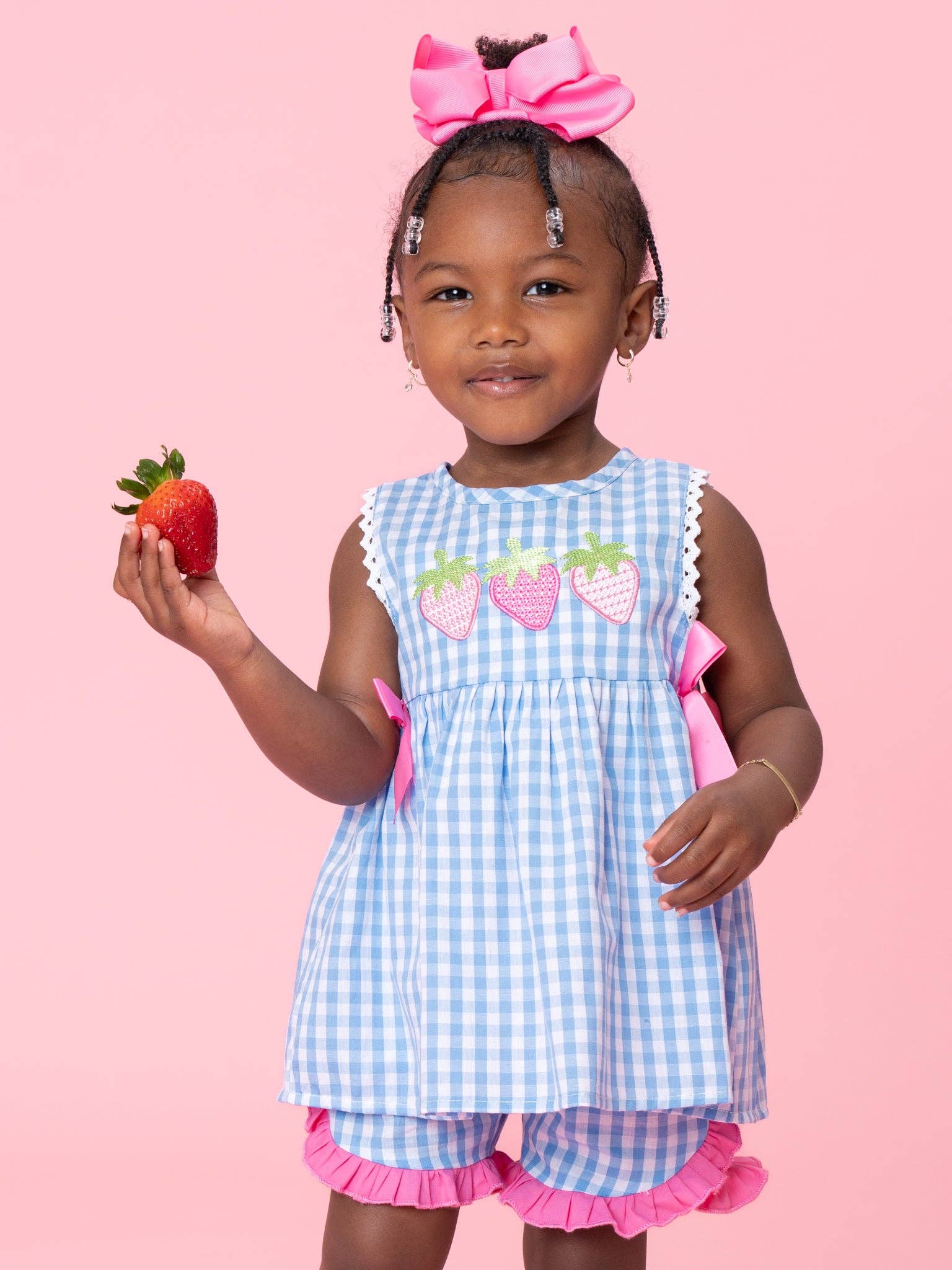 Gingham Embroidered Strawberries 100% Cotton Ruffle Outfit: M(3yrs)