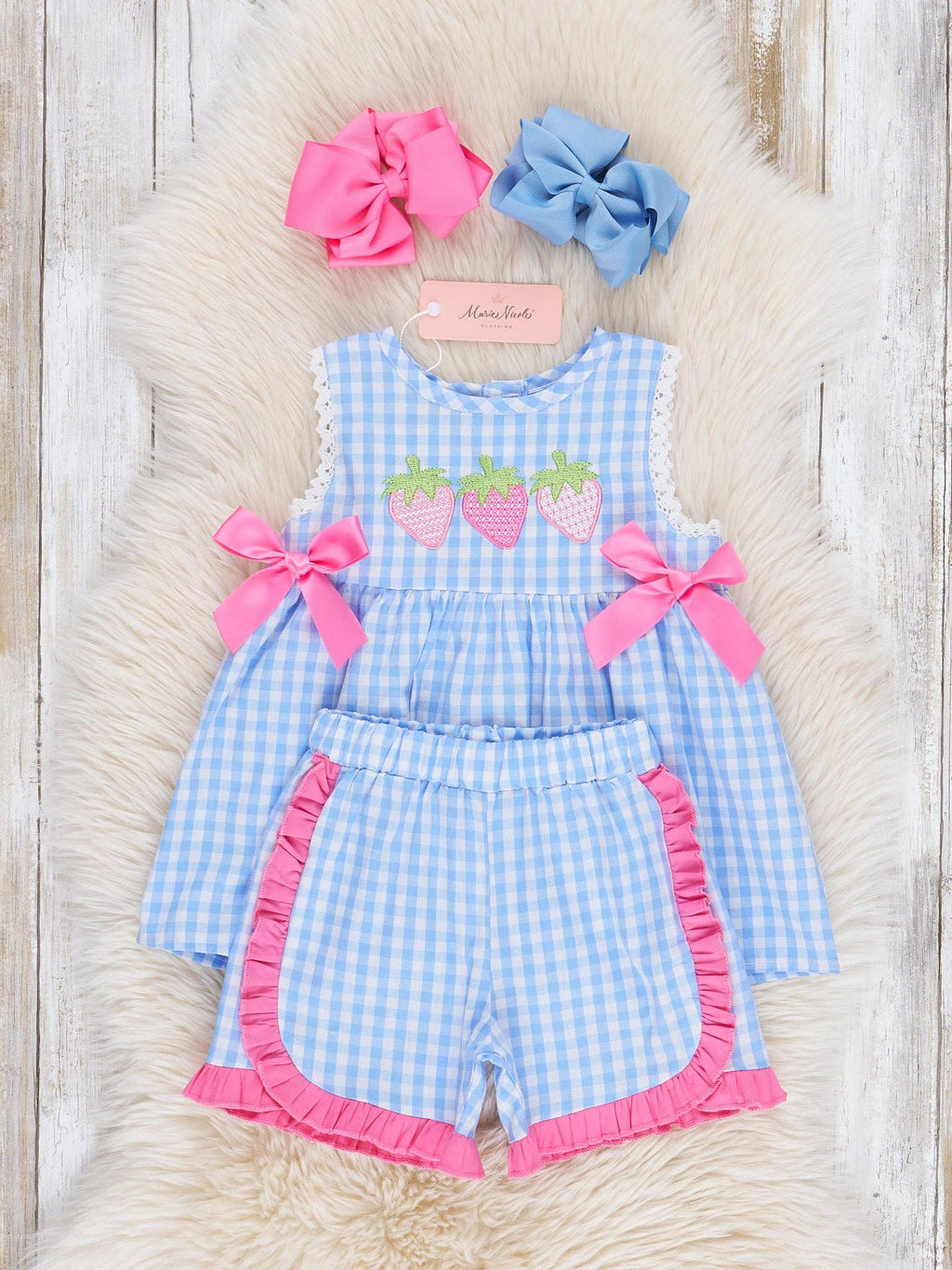 Gingham Embroidered Strawberries 100% Cotton Ruffle Outfit: M(3yrs)