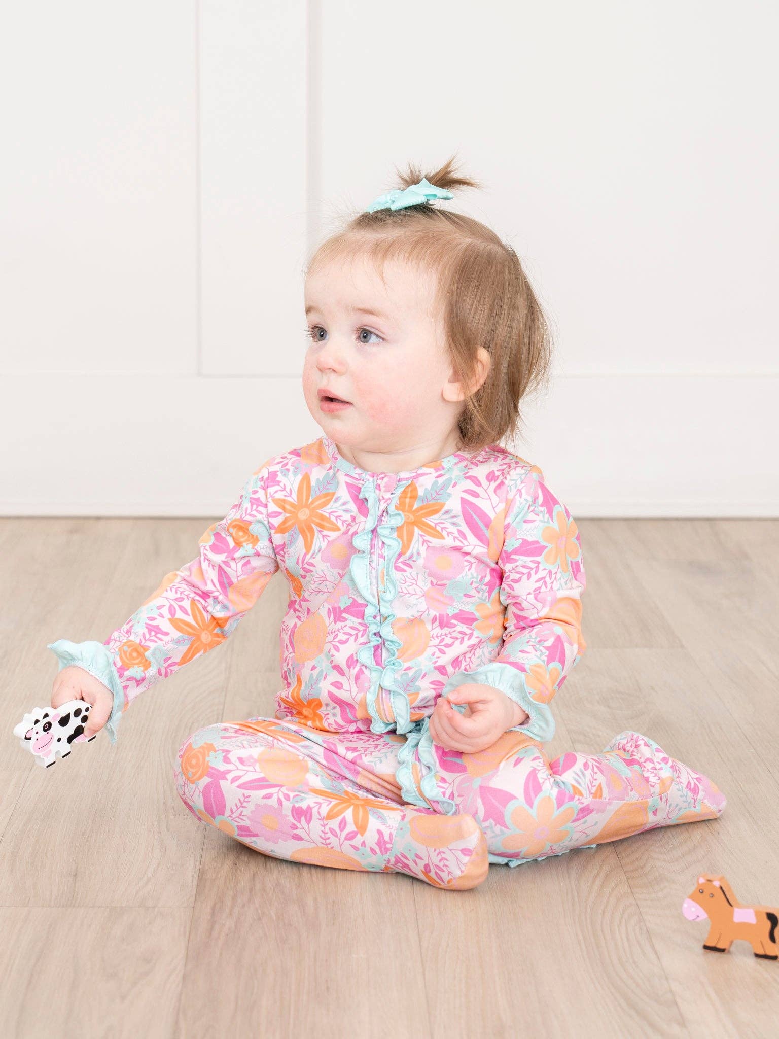 Hibiscus Buds Ruffle Footed Sleeper Pajamas: 12/18MOS